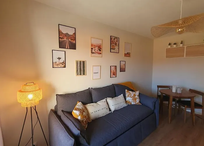 Bandol And Beach Pour 2 A 3 Personnes