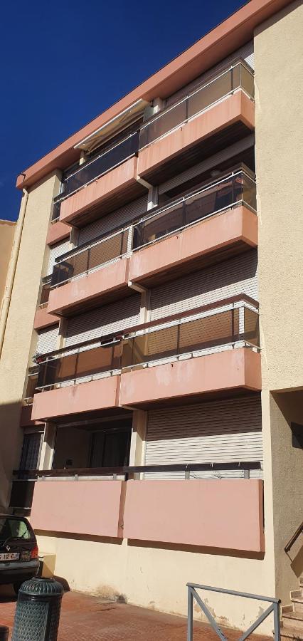 Apartment And Pour 2 A 3 Personnes Bandol